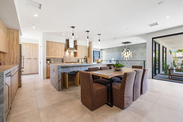 775 W Cabrillo Road, Palm Springs, CA 92262