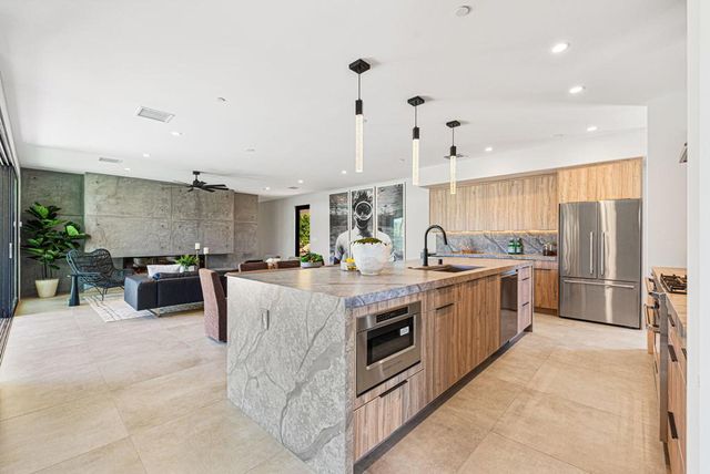 775 W Cabrillo Road, Palm Springs, CA 92262