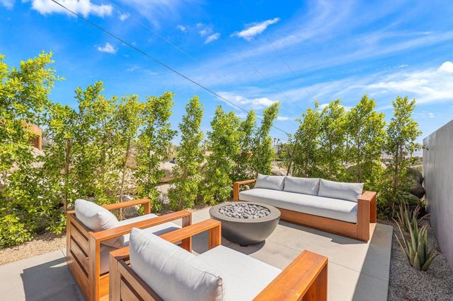775 W Cabrillo Road, Palm Springs, CA 92262