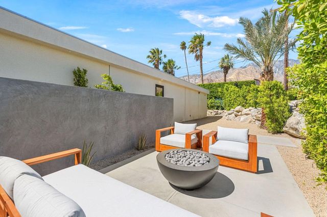 775 W Cabrillo Road, Palm Springs, CA 92262