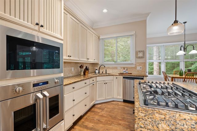 626 Wickhams Fancy Drive, Biltmore Lake, NC 28715