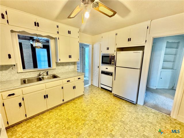 606 N 1st Street, Temple, TX 76501