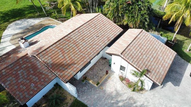 11460 SW 1st Court, Plantation, FL 33325