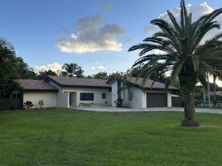 11460 SW 1st Court, Plantation, FL 33325