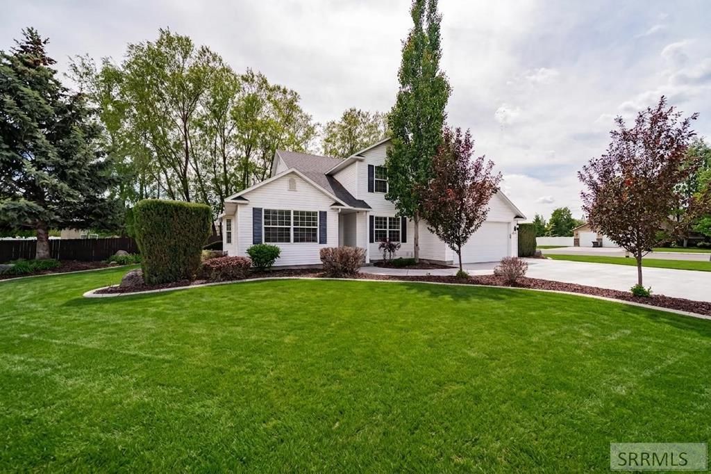 Image 1 of property listing at 1040 Wheatstone Drive, Idaho Falls, ID 83404