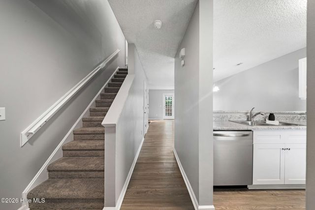 5060 Lamppost Circle, Wilmington, NC 28403