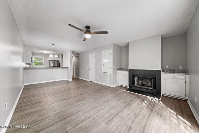 5060 Lamppost Circle, Wilmington, NC 28403