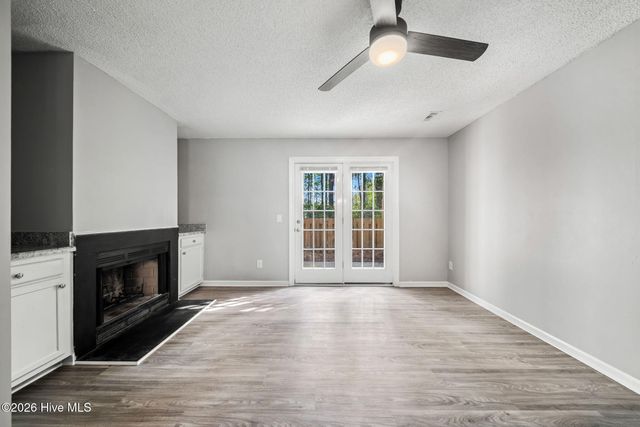 5060 Lamppost Circle, Wilmington, NC 28403