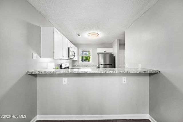 5060 Lamppost Circle, Wilmington, NC 28403