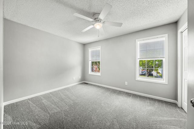 5060 Lamppost Circle, Wilmington, NC 28403
