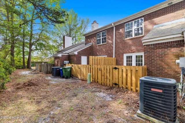 5060 Lamppost Circle, Wilmington, NC 28403