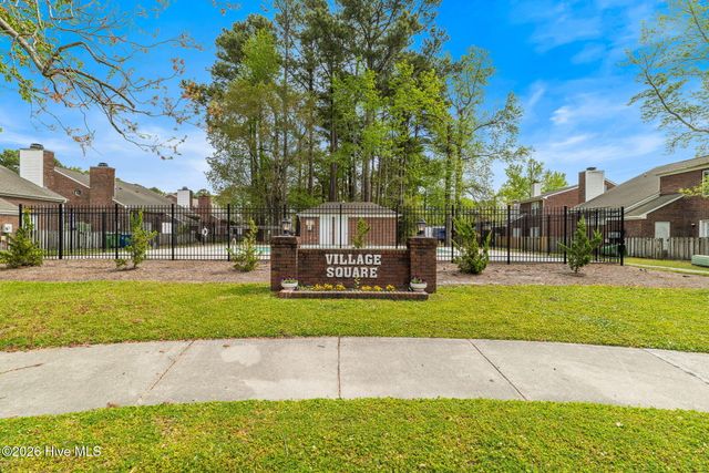 5060 Lamppost Circle, Wilmington, NC 28403