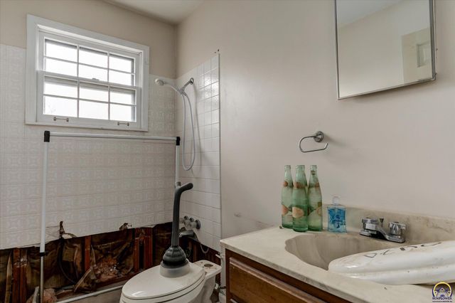 5040 E 141ST ST, Carbondale, KS 66414