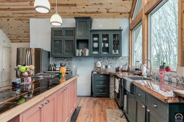 5040 E 141ST ST, Carbondale, KS 66414