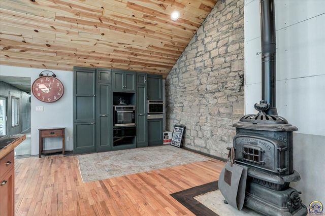 5040 E 141ST ST, Carbondale, KS 66414