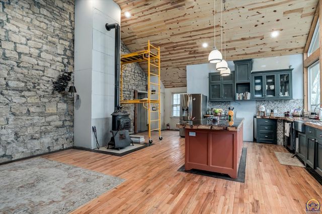 5040 E 141ST ST, Carbondale, KS 66414