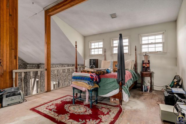 5040 E 141ST ST, Carbondale, KS 66414