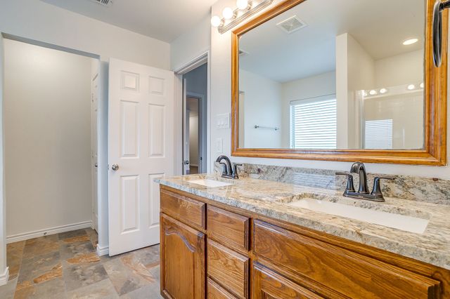 104 Thorobred Court, Azle, TX 76020