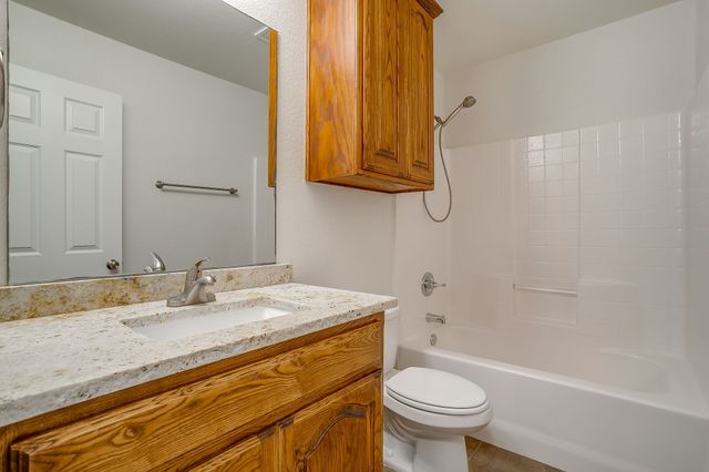 104 Thorobred Court, Azle, TX 76020