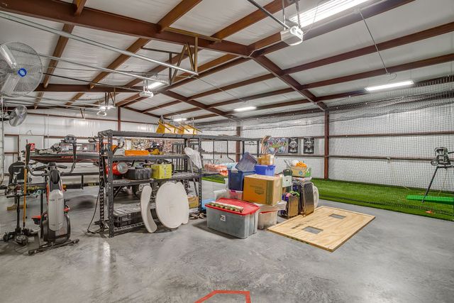 104 Thorobred Court, Azle, TX 76020