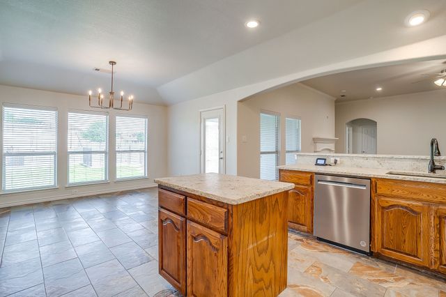 104 Thorobred Court, Azle, TX 76020