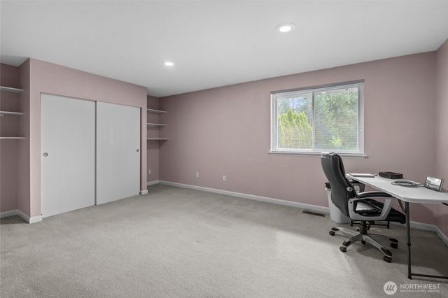 1012 Narnia Lane NW, Olympia, WA 98502