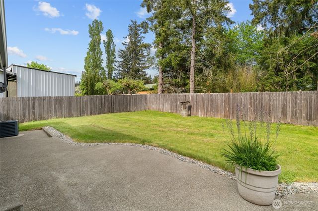 1012 Narnia Lane NW, Olympia, WA 98502