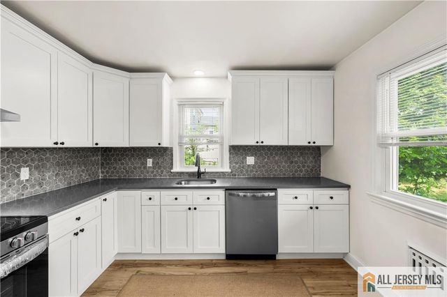 35 Egan Avenue, Fords, NJ 08863