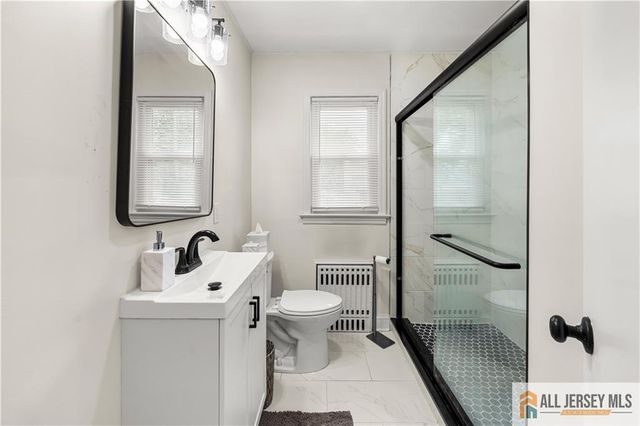 35 Egan Avenue, Fords, NJ 08863