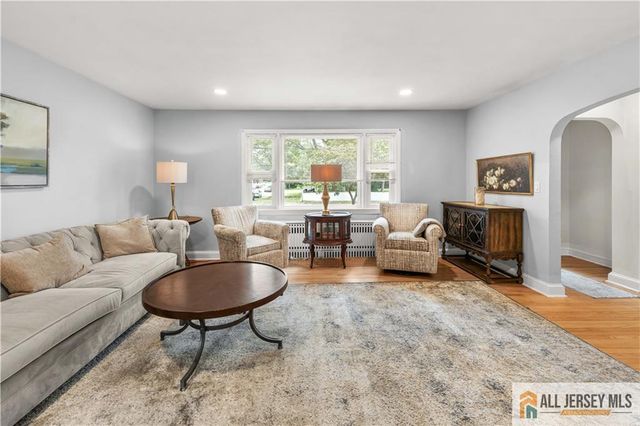 35 Egan Avenue, Fords, NJ 08863