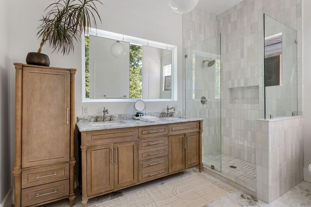 664 Rutledge Avenue, Charleston, SC 29403