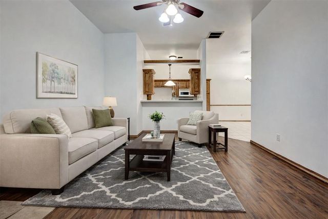 12515 SW 3rd Street, Yukon, OK 73099