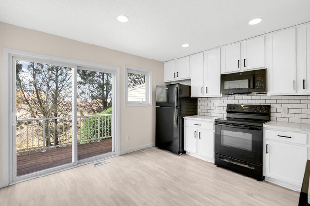 4811 Education Drive N 3, Hugo, MN 55038