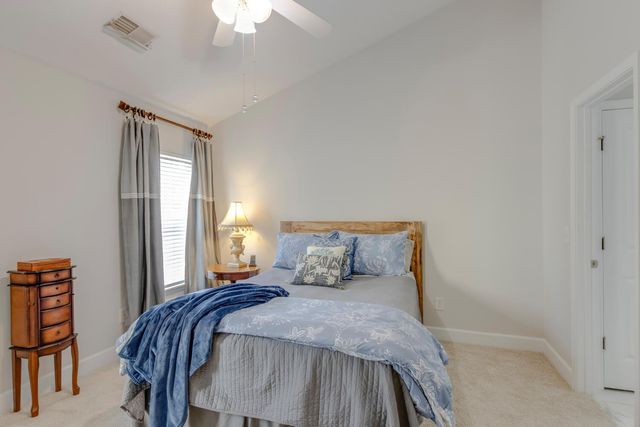 8662 Gauphin Pl, Nashville, TN 37211