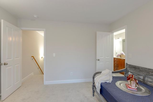 8662 Gauphin Pl, Nashville, TN 37211