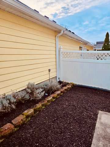 8662 Gauphin Pl, Nashville, TN 37211