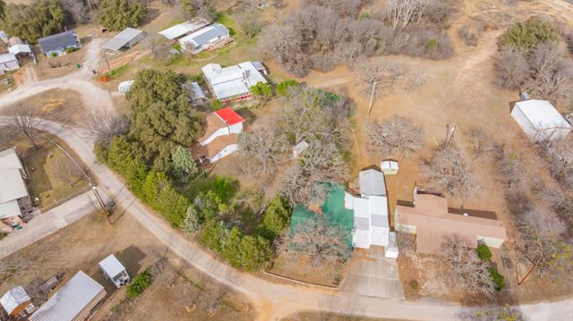 216 Broken Arrow, Comanche, TX 76442