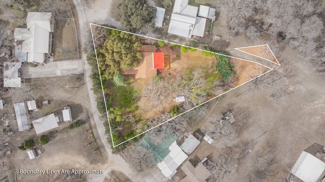 216 Broken Arrow, Comanche, TX 76442