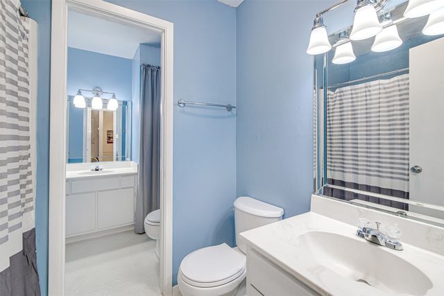 601 St Charles Drive, Arlington, TX 76013