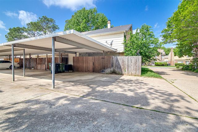 601 St Charles Drive, Arlington, TX 76013