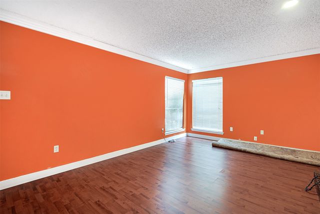 601 St Charles Drive, Arlington, TX 76013