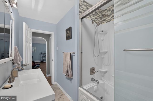 15 TUFTS RD, Pennsville, NJ 08070