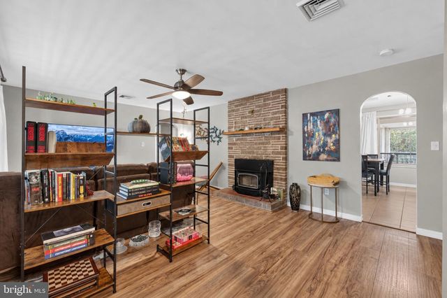 15 TUFTS RD, Pennsville, NJ 08070