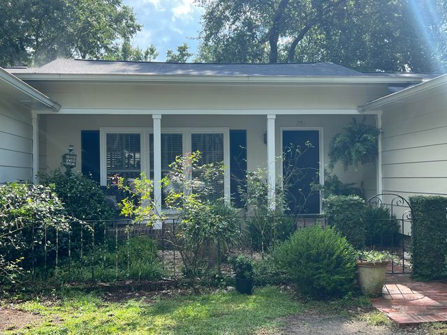 201 Silverhill Road, Walterboro, SC 29488