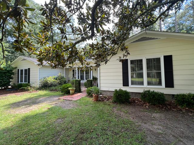 201 Silverhill Road, Walterboro, SC 29488