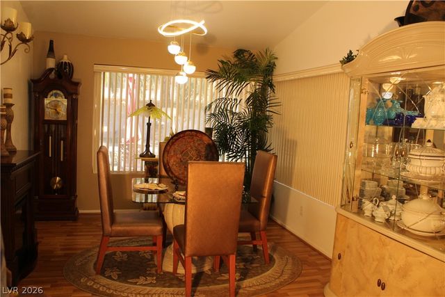 824 East Red Hollow Drive, North Las Vegas, NV 89031