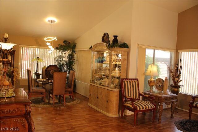 824 East Red Hollow Drive, North Las Vegas, NV 89031