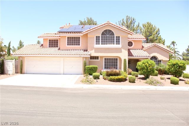 824 East Red Hollow Drive, North Las Vegas, NV 89031