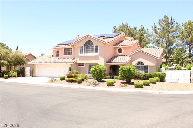 824 East Red Hollow Drive, North Las Vegas, NV 89031