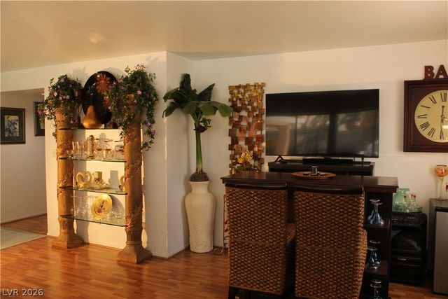 824 East Red Hollow Drive, North Las Vegas, NV 89031